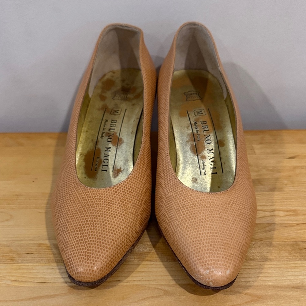 Vintage Bruno Magli Women's Tan Textured Heels